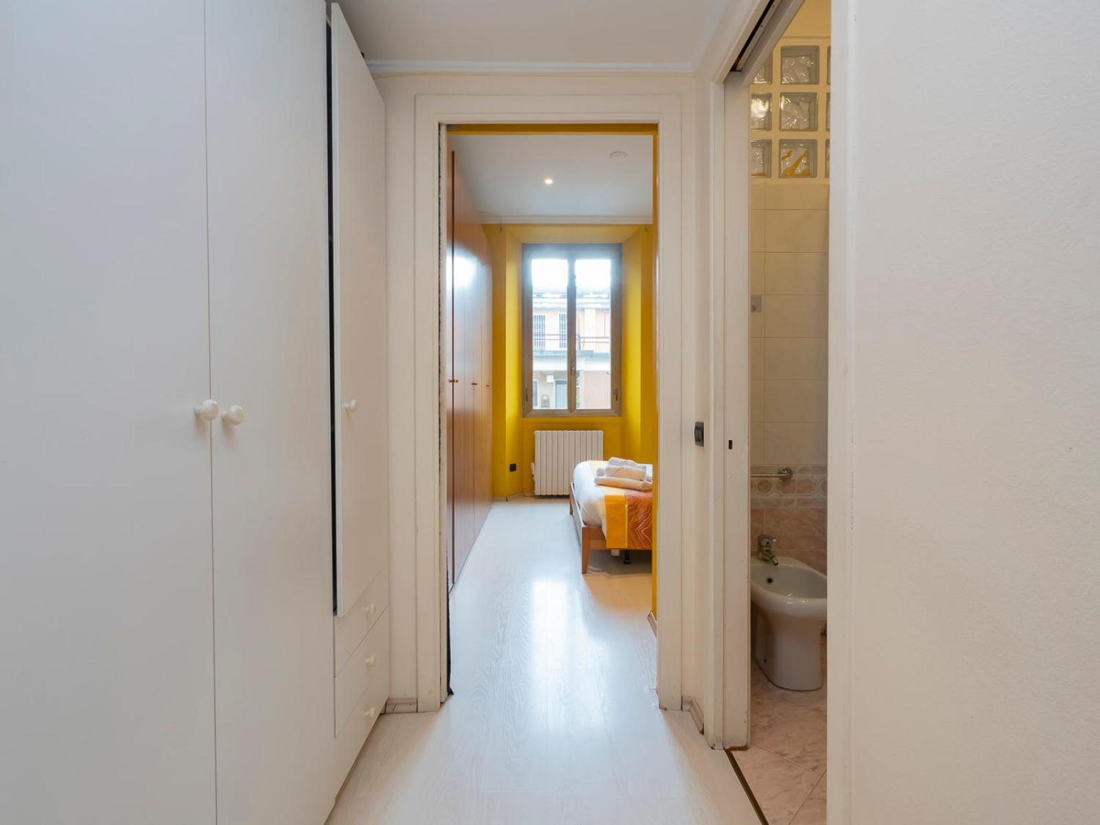 Xenia Apartments - Colorful Apartment In Fiera Area 밀라노 외부 사진